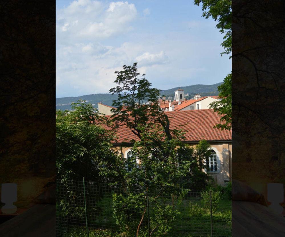 Casa Vacanze All'Angolo Terst Exteriér fotografie