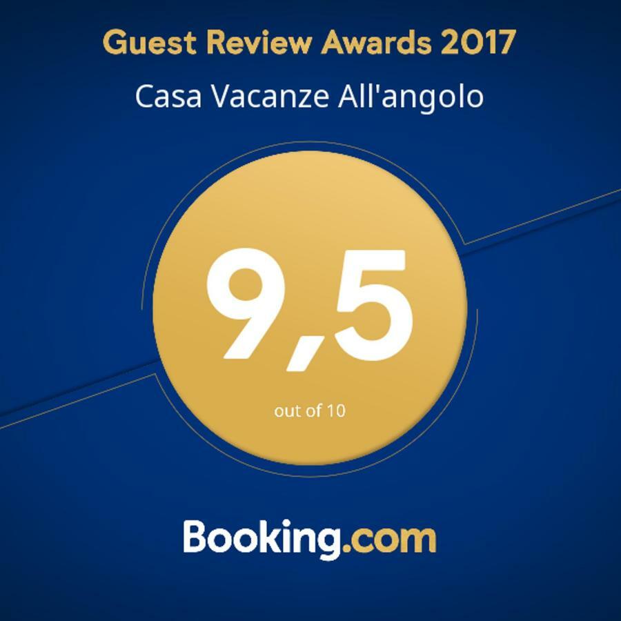 Casa Vacanze All'Angolo Terst Exteriér fotografie