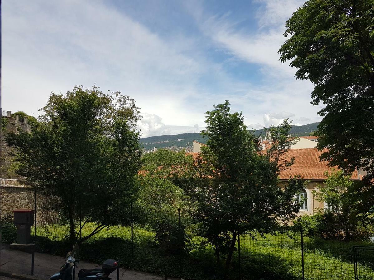 Casa Vacanze All'Angolo Terst Exteriér fotografie